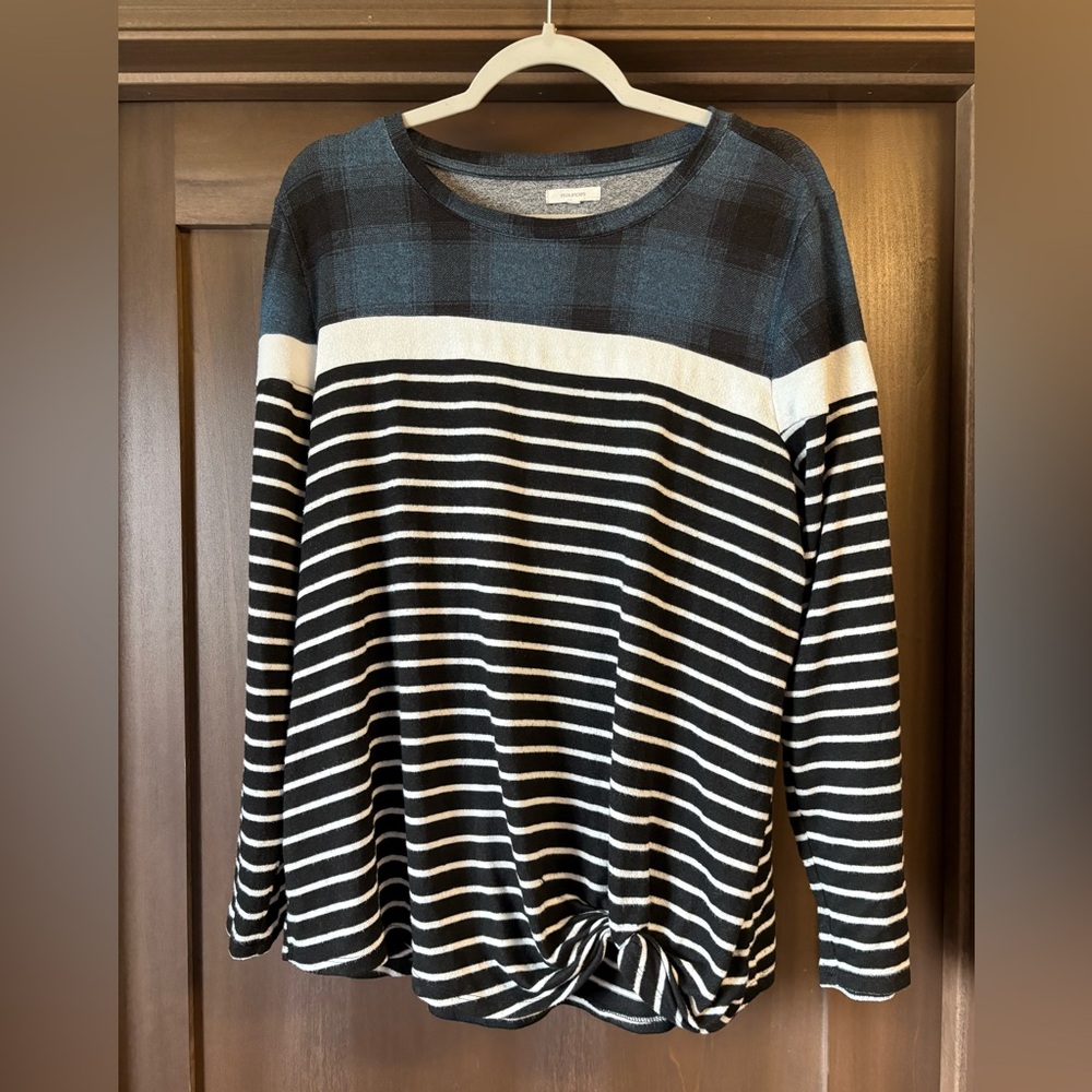 Maurices plus size shirt